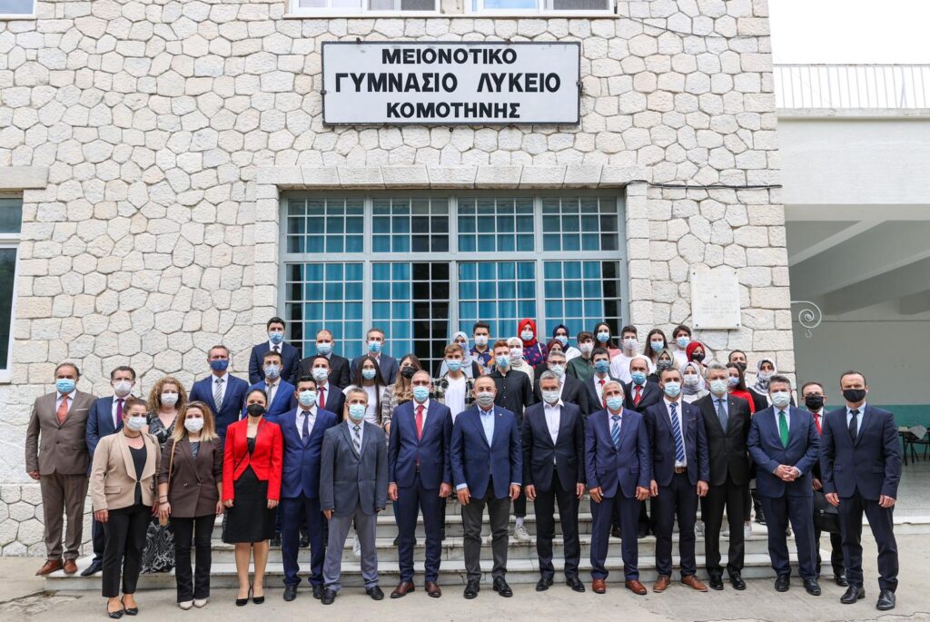 Ο Υπουργός Εξωτερικών της Τουρκίας, Μεβλούτ Τσαβούσογλου στο Μειονοτικό Γυμνάσιο - Λύκειο Κομοτηνής