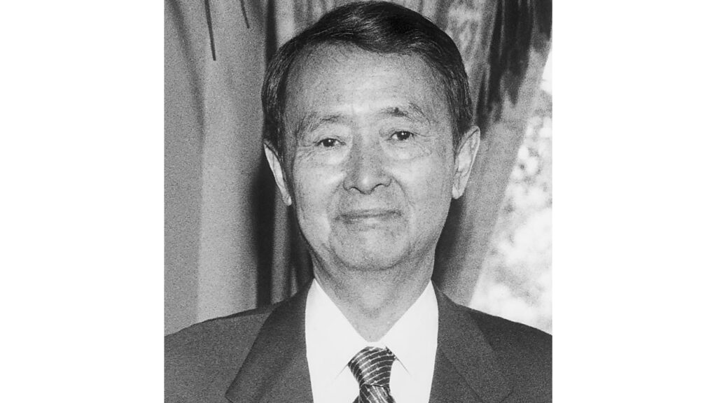 Ο Ιάπωνας ιολόγος Δρ Michiaki Takahashi (Μισιάκι Τακαχάσι)
