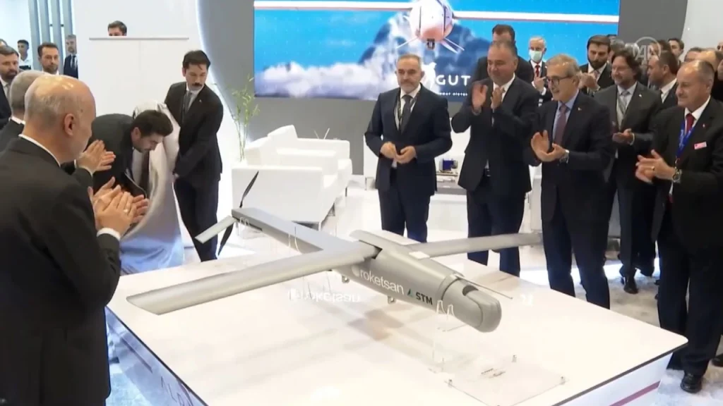 Παρουσίαση του drone καμικάζι ALPAGUT στην έκθεση SAHA EXPO-2022