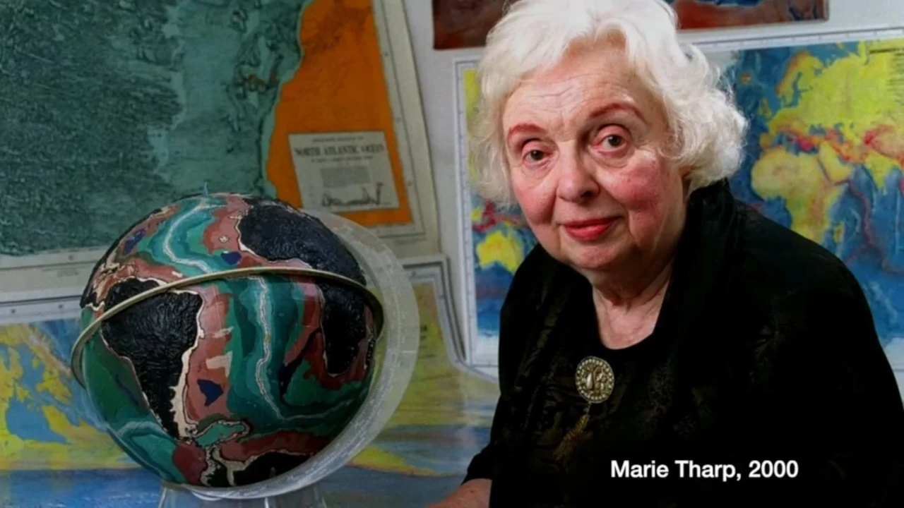 Marie Tharp: Η Αμερικανίδα γεωλόγος και ωκεανογράφος που τιμά η Google