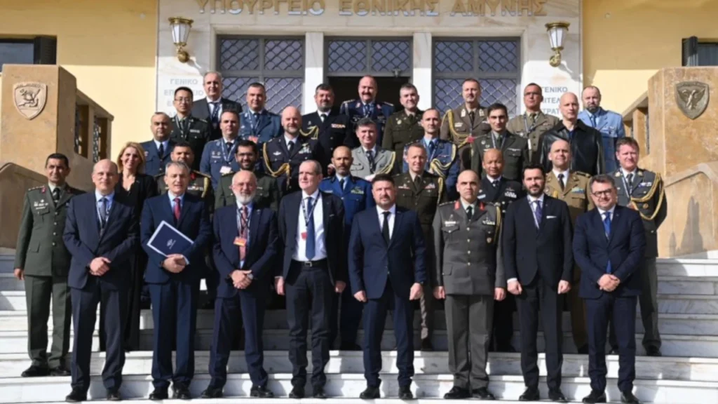 Συνάντηση ΥΦΕΘΑ Νίκου Χαρδαλιά με 20 Ακόλουθους Άμυνας για τη Διεθνή Έκθεση Άμυνας και Ασφάλειας DEFEA 2023
