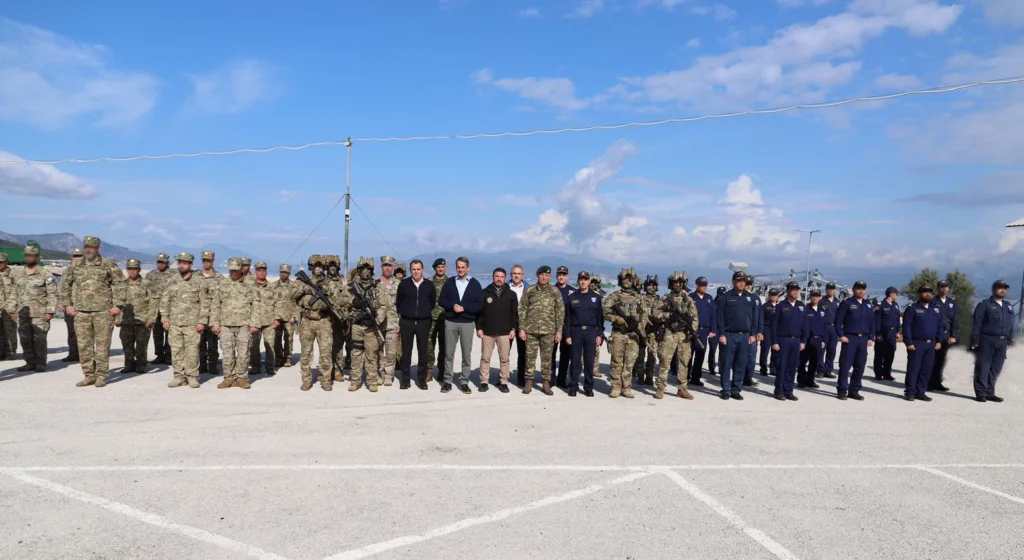 Ο Πρωθυπουργός Κυριάκος Μητσοτάκης στη Διοίκηση Υποβρυχίων Καταστροφών (ΔΥΚ)