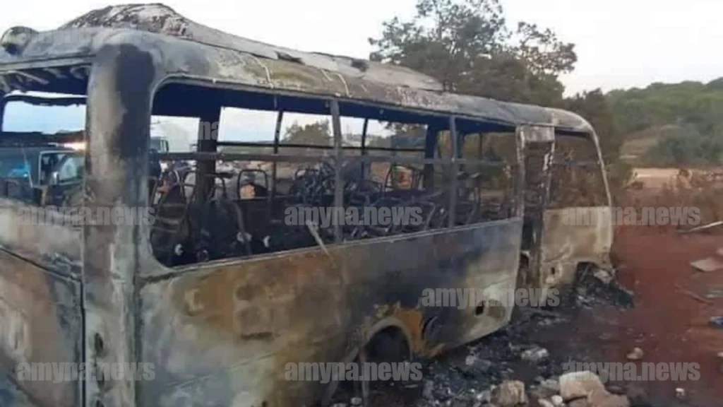 Το λεωφορείο της ελληνικής αποστολής στη Λιβύη