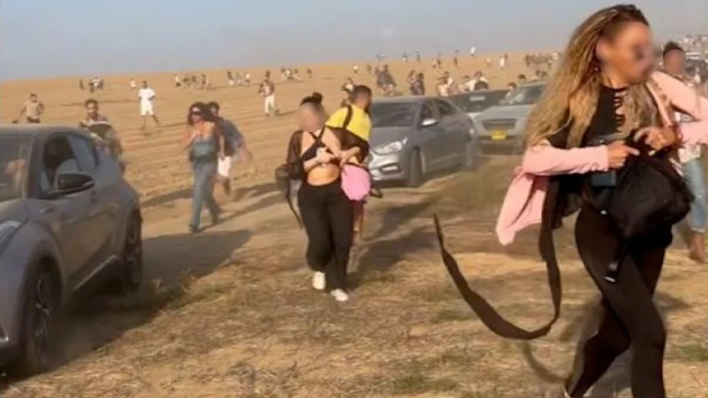 Συμμετέχοντες στο μουσικό φεστιβάλ στο Ισραήλ, τρέχουν να γλιτώσουν από τους ενόπλους της Χαμάς