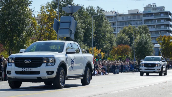 Τα αντι-drone συστήματα ΚΕΝΤΑΥΡΟΣ και ΥΠΕΡΙΩΝ επί οχημάτων, στην στρατιωτική παρέλαση 28ης Οκτωβρίου 2025 στη Θεσσαλονίκη. Τα αντι-drone συστήματα ΚΕΝΤΑΥΡΟΣ και ΥΠΕΡΙΩΝ επί οχημάτων, στην στρατιωτική παρέλαση 28ης Οκτωβρίου 2025 στη Θεσσαλονίκη.