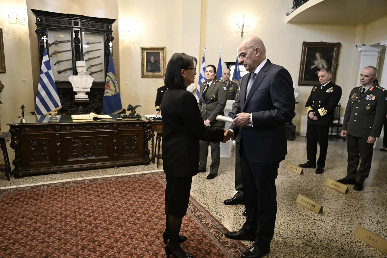 Τελετή απονομής Μεταλλίου Εξαιρέτου Πράξεως στα στελέχη της ελληνικής αποστολής στη Λιβύη